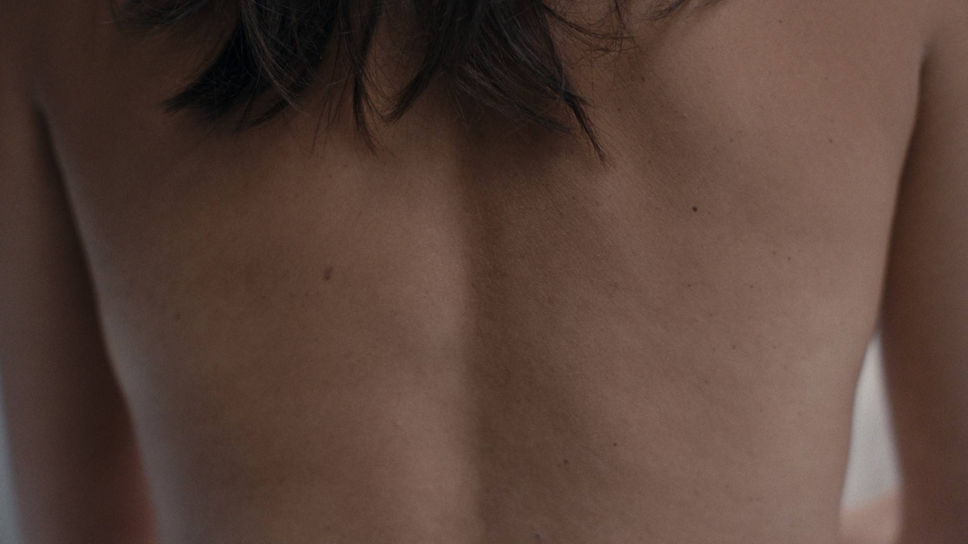 Symptoms 3: LOOK OUT FOR THE 12 COMMON SYMPTOMS THAT COULD INDICATE BREAST CANCER.